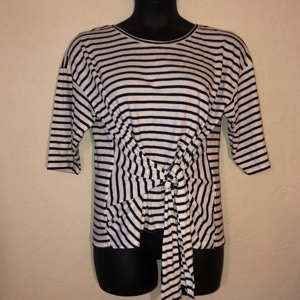 EXPRESS black white stripe TIE TOP Like new! L